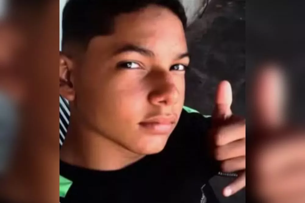 Adolescente de 16 anos morre em acidente entre motocicleta e caminhão na BR-230, em Marizópolis