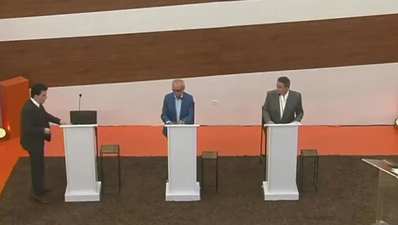 Cícero e Efraim Filho questionam ausência de Lucas Ribeiro em debate da TV Master e concentram primeiro bloco em críticas ao governo