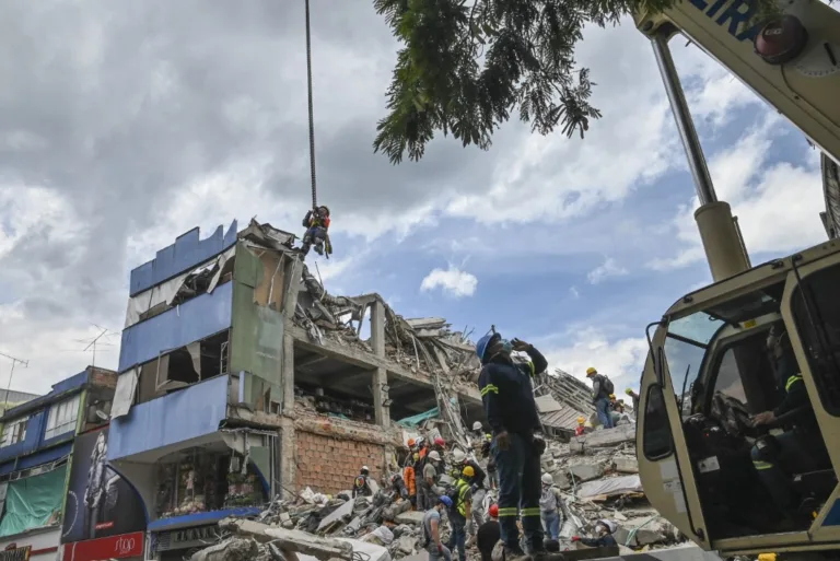 TERREMOTO DE 7,2 ATINGE O PERU E É SENTIDO EM VÁRIAS REGIÕES