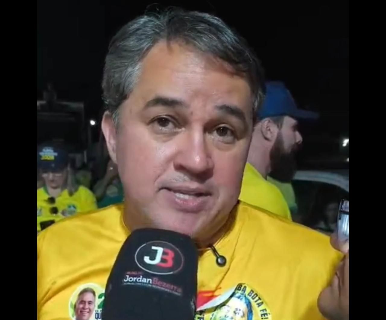 Efraim Filho contesta pesquisas e projeta ida ao 2° turno com base no ‘sentimento das ruas’; vídeo